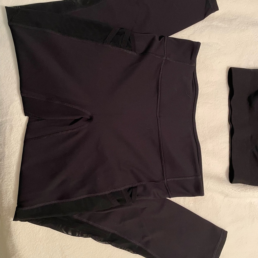 Fabletics Leggings only (not the top) - Picture 2 of 2